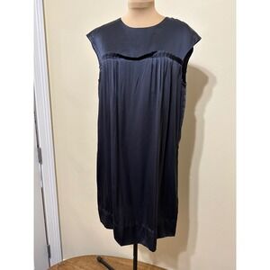 BCBG Silk Navy‎ Sleeveless Dress Pleated Details Button Back Casual Dress